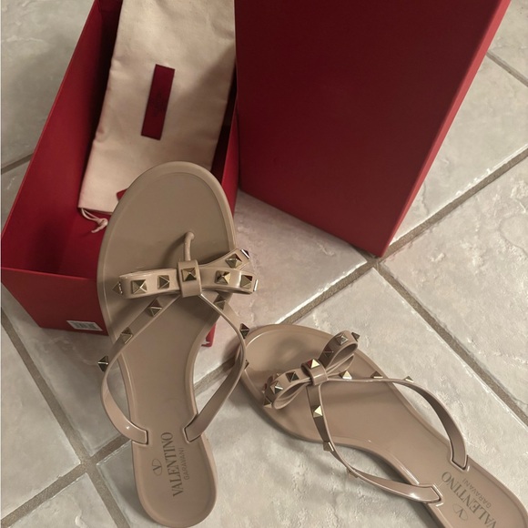 Valentino Garavani Shoes - Valentino Garavani Rockstud thong sandals size 40